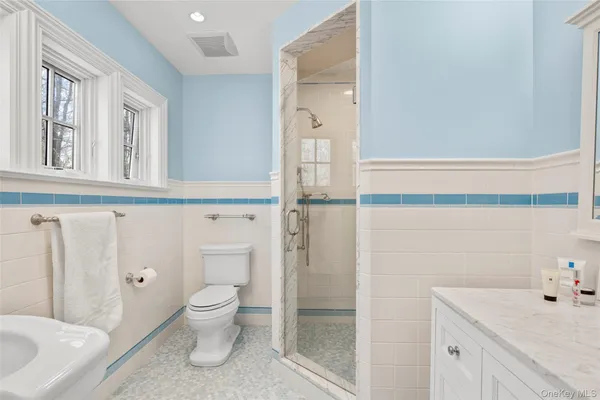 $3,970,000 | 20 Oxford Road, Scarsdale, NY 10583