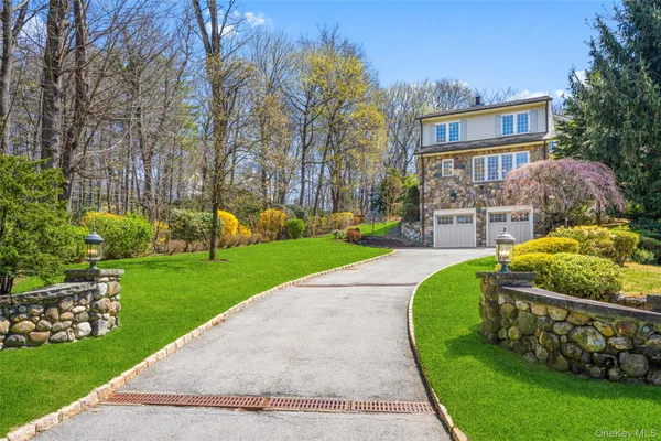 $3,970,000 | 20 Oxford Road, Scarsdale, NY 10583