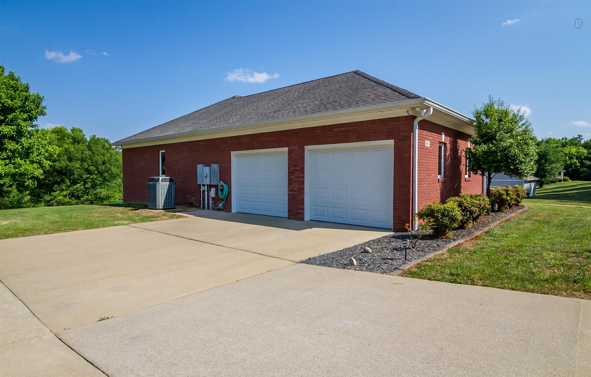 1016 Tom Osborne Road Columbia, TN 38401 - Photo 3 of 23 Gallery Image 3