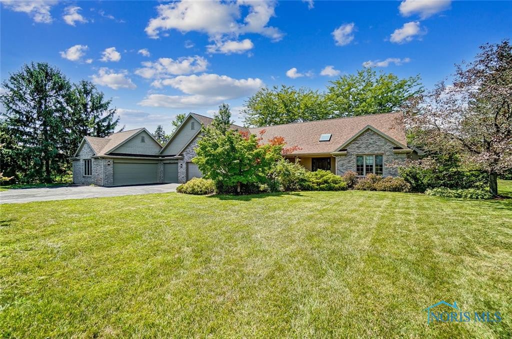 3344 Butz Road Maumee, OH 43537 - Photo 2 of 50 Gallery Image 2