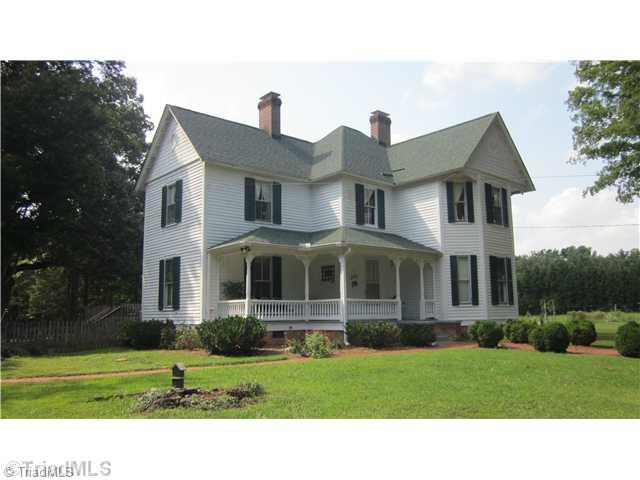 3500 Transou Road Pfafftown, NC 27040 - Photo 1 of 16 Exterior Front.