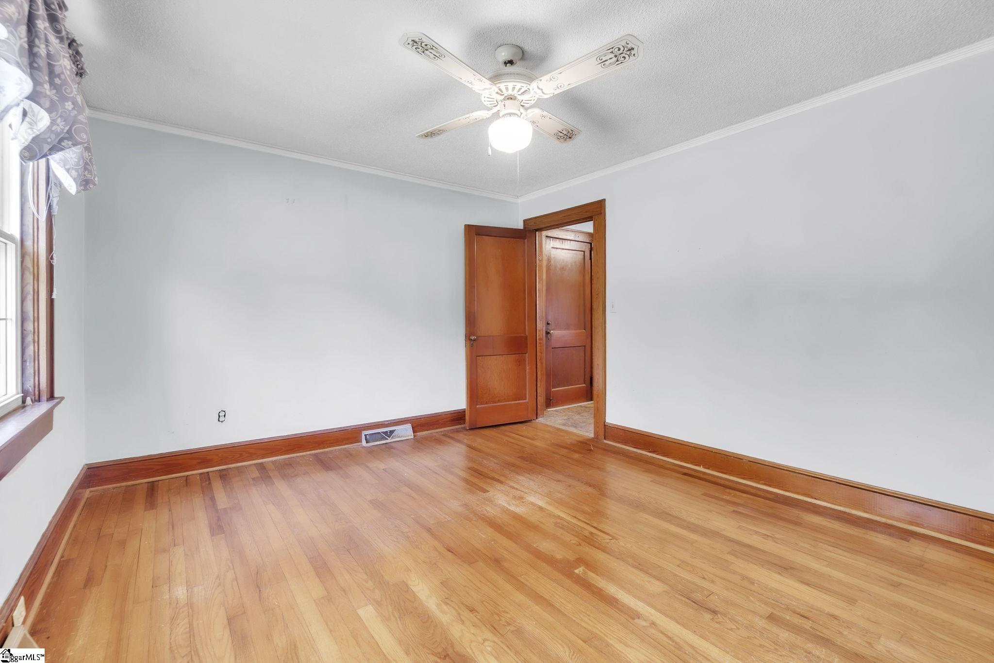 621 Church Street Laurens, SC 29360 - Photo 16 of 23