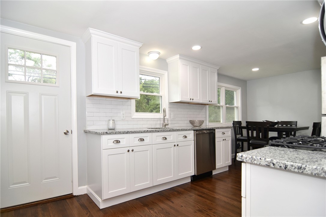 1487 Victory Highway Coventry, RI 02816 - Photo 2 of 27