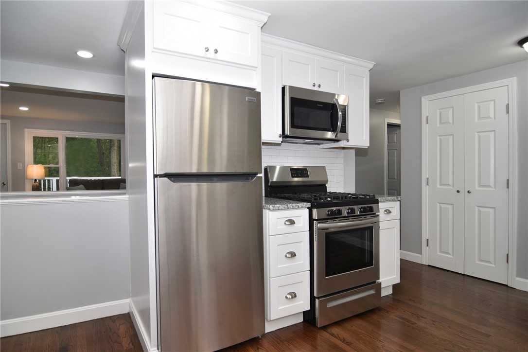 1487 Victory Highway Coventry, RI 02816 - Photo 5 of 27