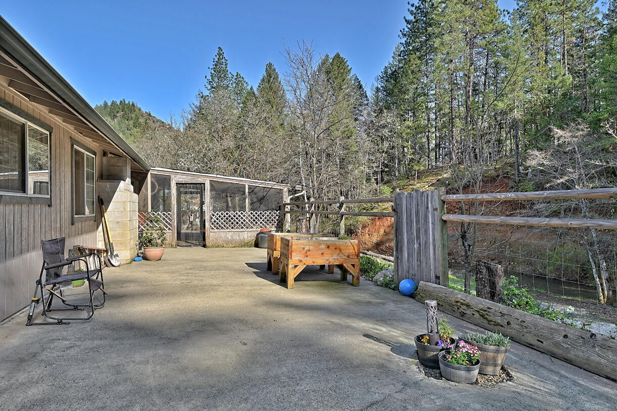 231 Fielder Creek Road Rogue River, OR 97537 - Photo 22 of 46 DSC_0451
