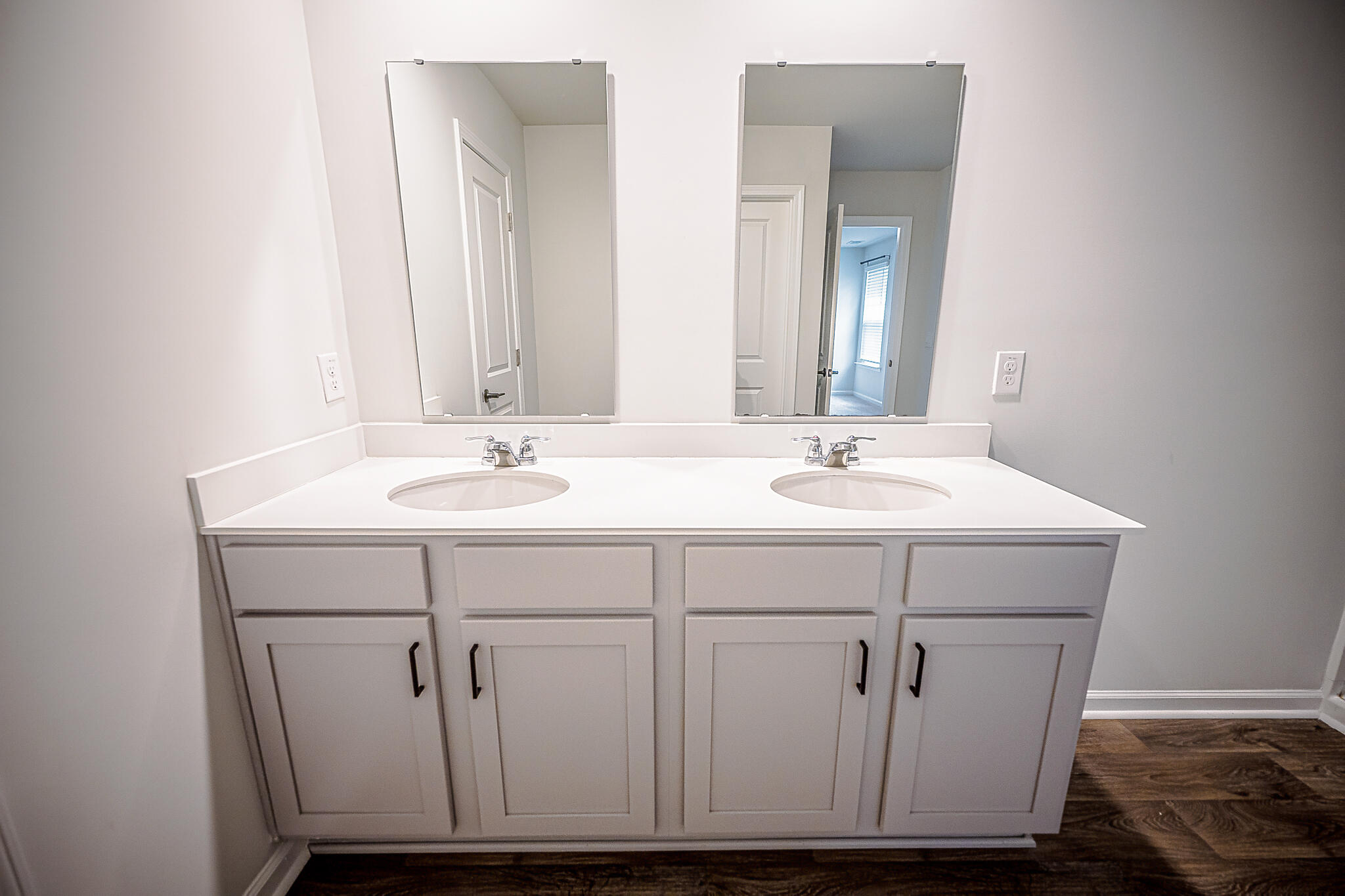 104 Cloverleaf Street Summerville, SC 29483 - Photo 22 of 64 Primary Bath