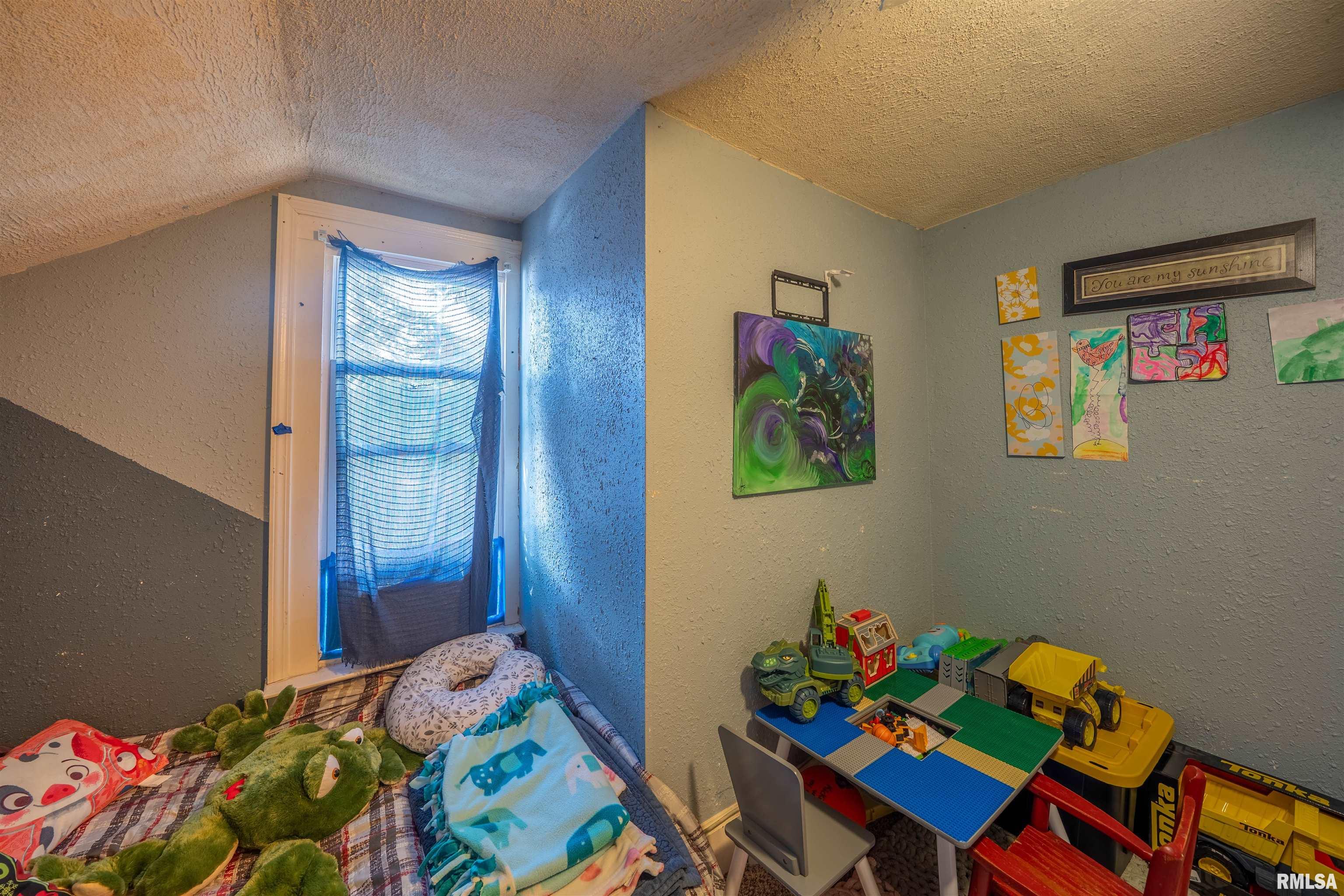 806 East Monroe Street Bloomington, IL 61701 - Photo 25 of 40