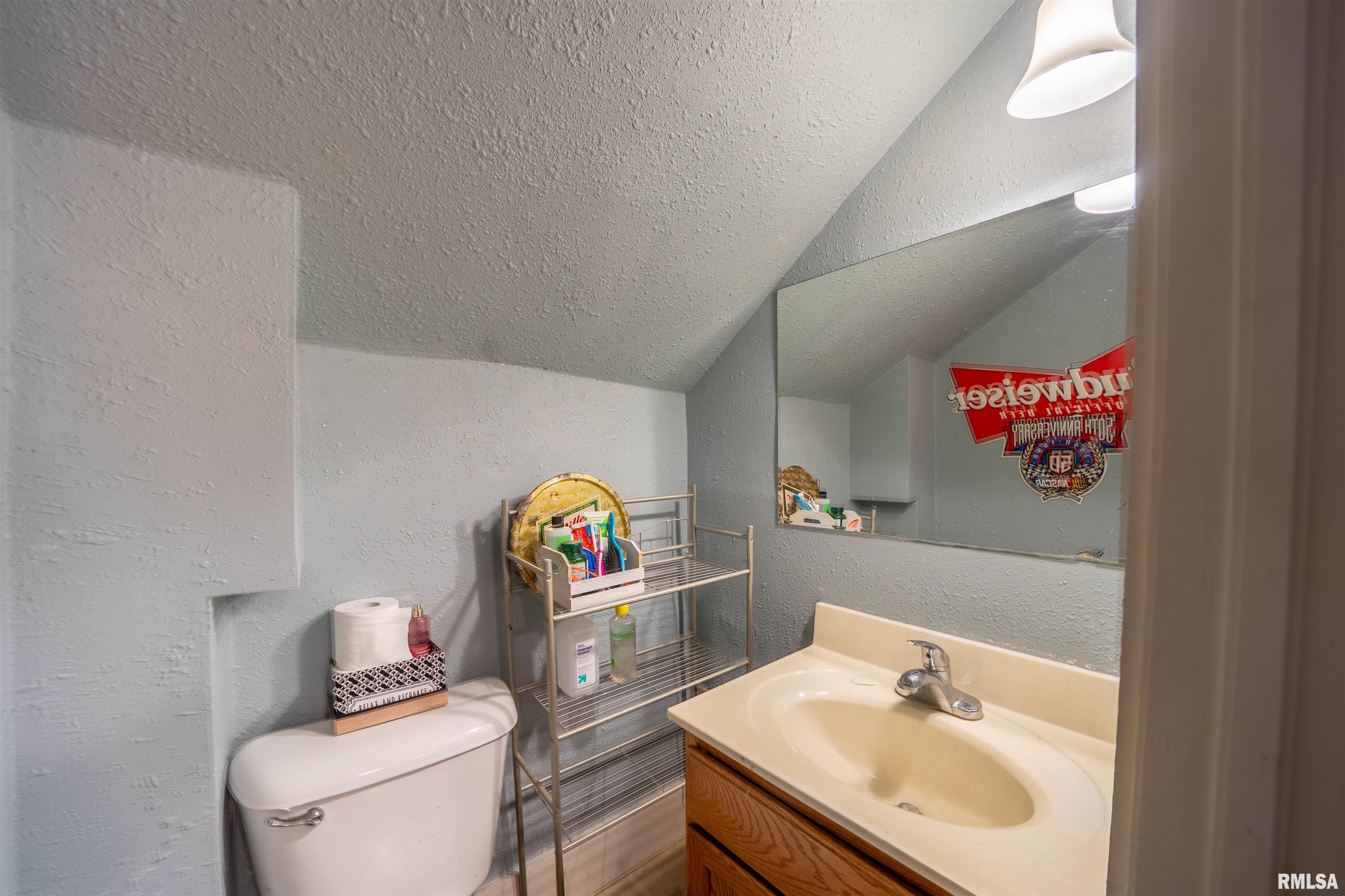 806 East Monroe Street Bloomington, IL 61701 - Photo 27 of 40