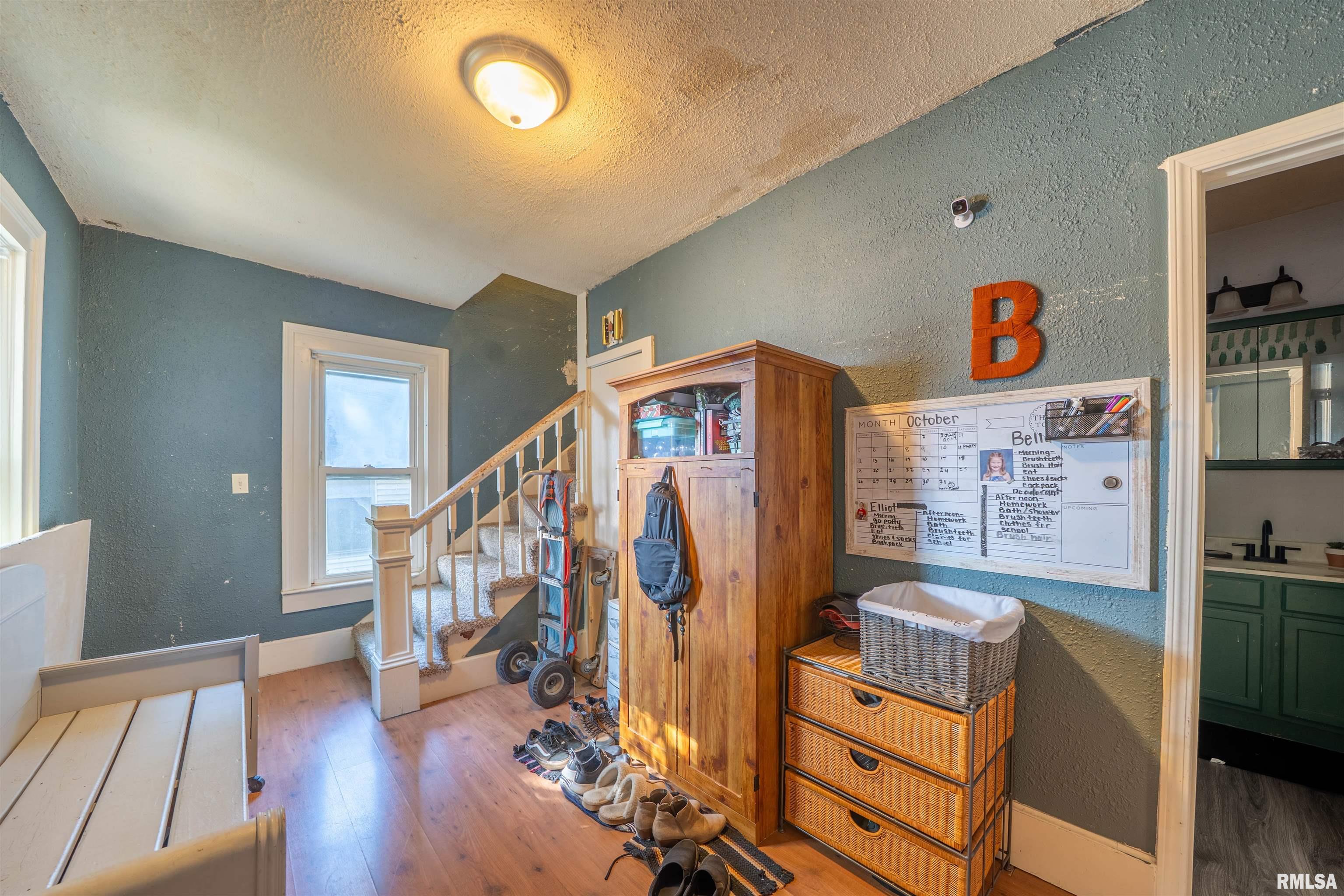 806 East Monroe Street Bloomington, IL 61701 - Photo 7 of 40