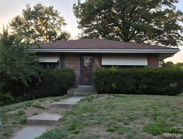 $100,000 | 4731 Nelson Drive, Northwoods, MO 63121