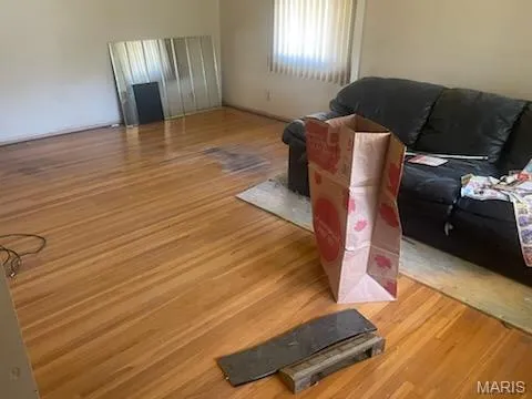 $100,000 | 4731 Nelson Drive, Northwoods, MO 63121