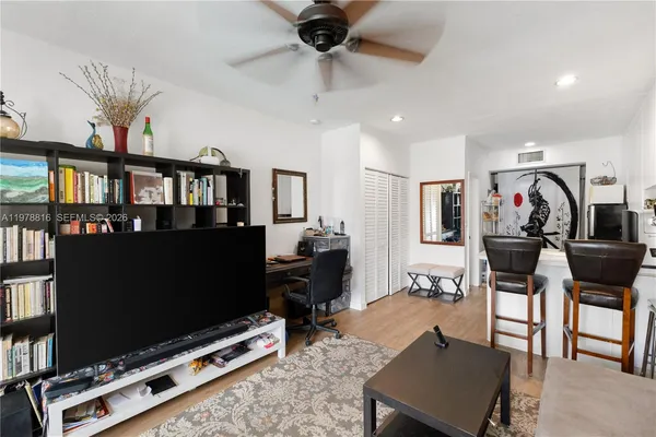 $1,995 | 2445 Lake Pancoast Drive, Unit J, Miami Beach, FL 33140