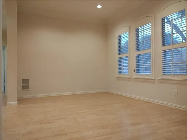 $2,800 | 609 Sunningdale, Richardson, TX 75081