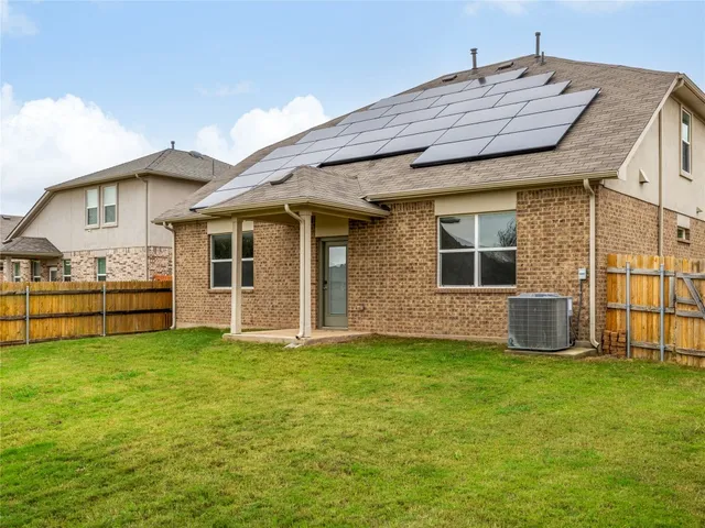 $2,490 | 121 Struss Drive, Georgetown, TX 78626