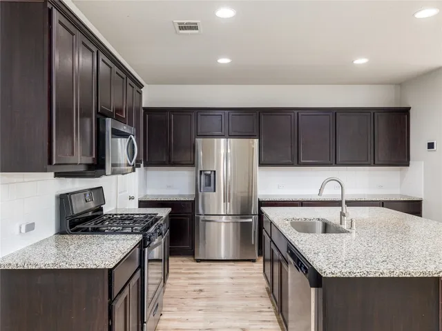 $2,490 | 121 Struss Drive, Georgetown, TX 78626