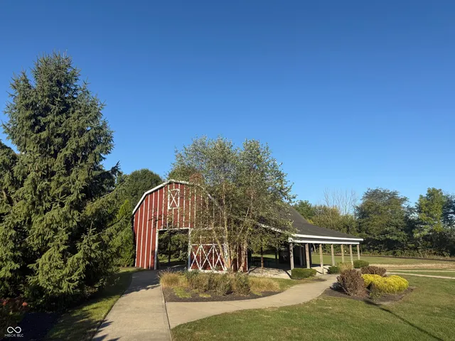 $324,000 | 2976 West Tapestry Drive, Monrovia, IN 46157