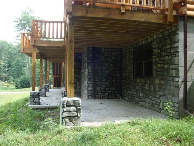 3285 Brush Road Lewisburg, WV 24901 - Photo 41 of 47 Under Patio Area