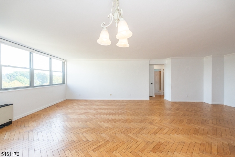 530 Valley Road, Unit 7Z Montclair, NJ 07043 - Photo 13 of 25 Gallery Image 13