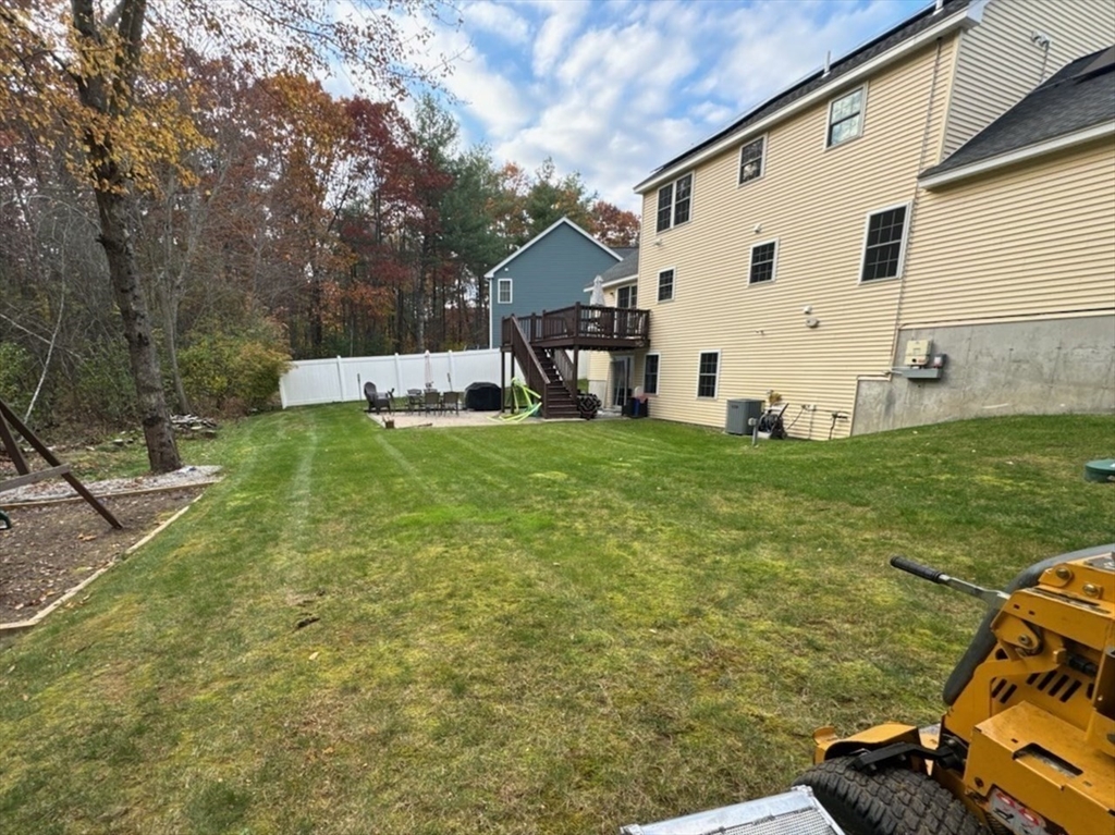 31 Bufton Farm Road Clinton, MA 01510 - Photo 35 of 37 a view of a backyard with a sitting area
