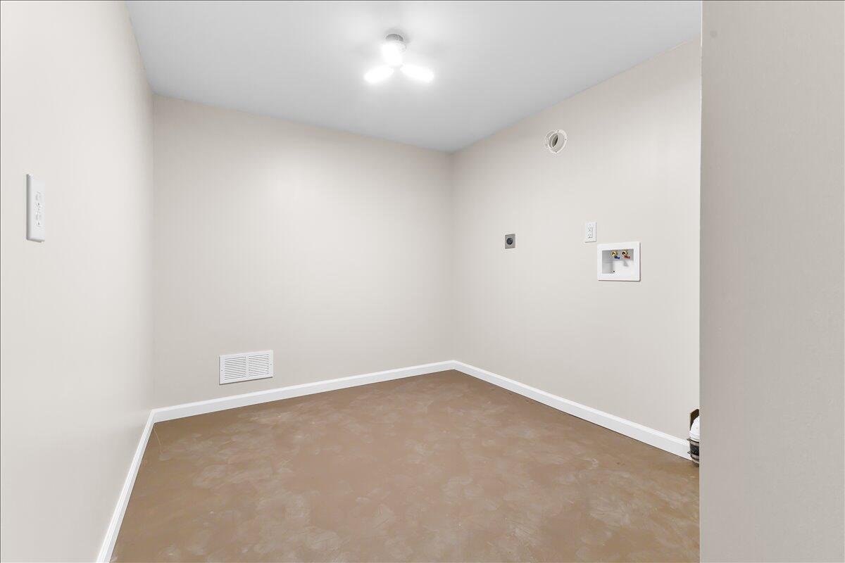 2646 Dickerson Mill Road Bedford, VA 24523 - Photo 27 of 46 a view of an empty room