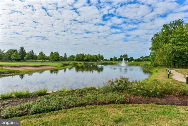 $480,000 | 15110 Heather Mill Lane, Unit 402, Haymarket, VA 20169