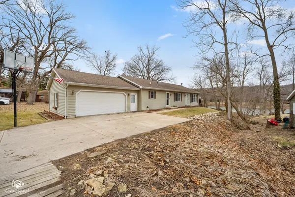 $339,900 | 1937 West Potawatomie Trail, Kankakee, IL 60901