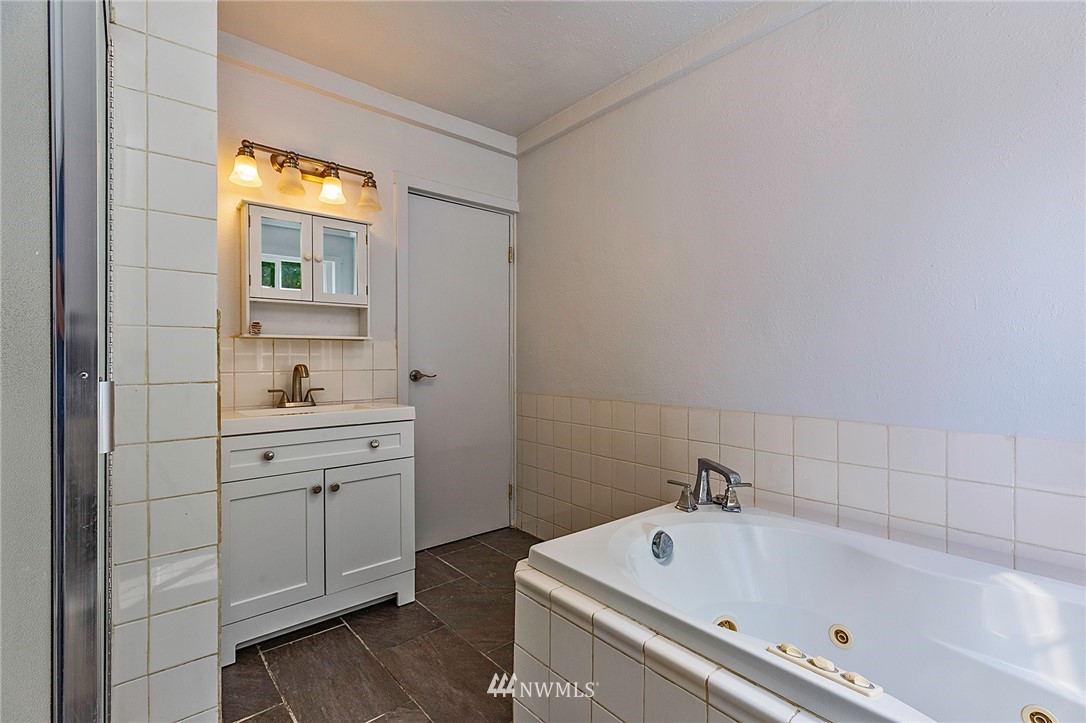 505 Morris Avenue South Renton, WA 98057 - Photo 13 of 36 Gallery Image 13