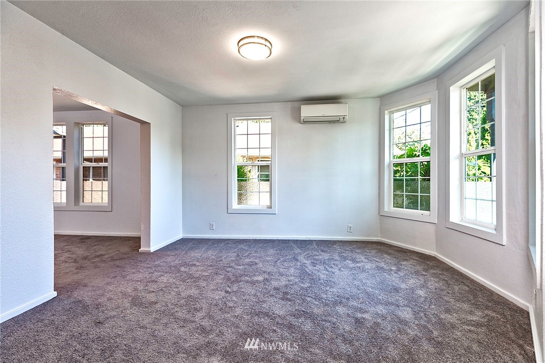 505 Morris Avenue South Renton, WA 98057 - Photo 4 of 36 Gallery Image 4