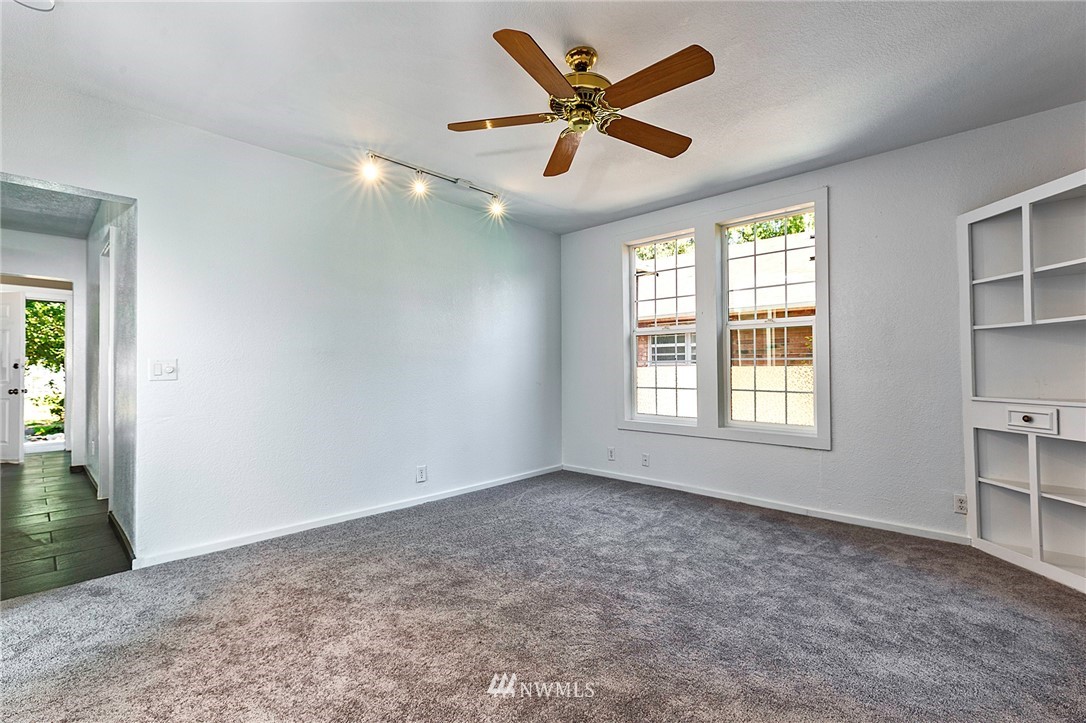 505 Morris Avenue South Renton, WA 98057 - Photo 5 of 36 Gallery Image 5