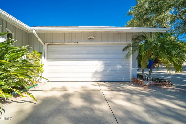 $1,599,000 | 4711 Briggs Avenue, La Crescenta, CA 91214