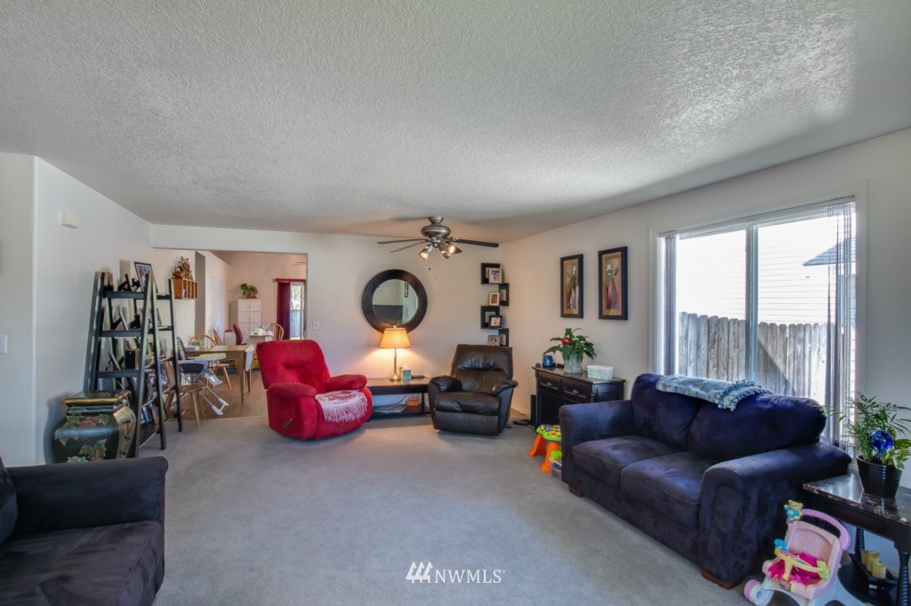 121 Oxford Road Longview, WA 98632 - Photo 7 of 13 Gallery Image 7