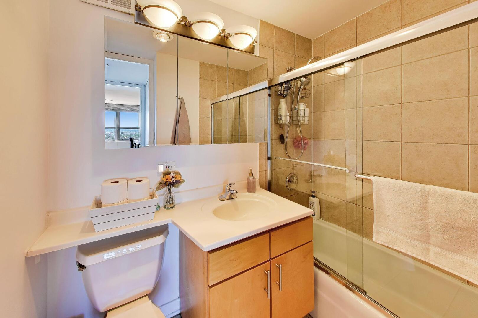 655 West Irving Park Road, Unit 3117 Chicago, IL 60613 - Photo 11 of 18
