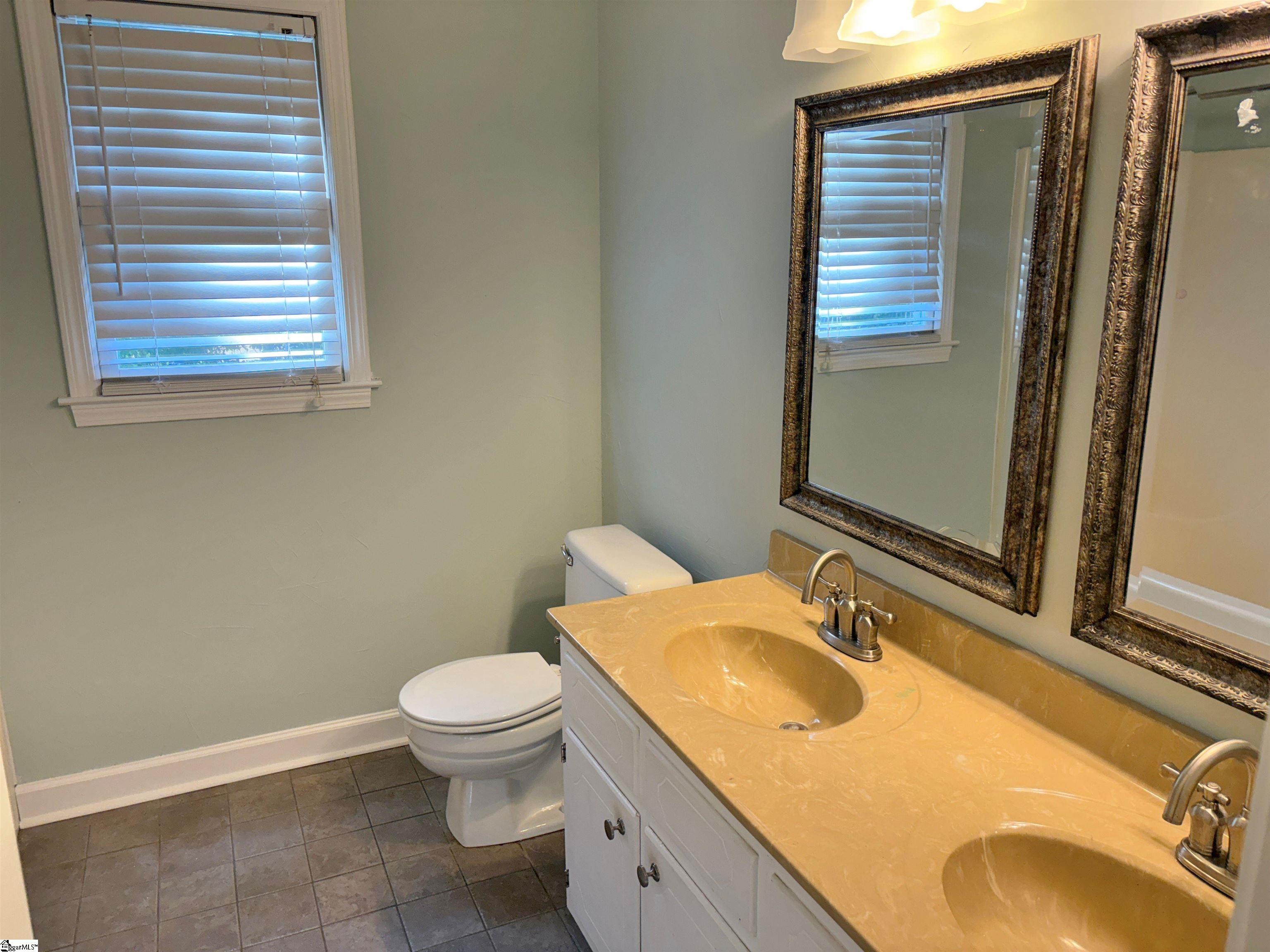 411 Spring Meadow Road Simpsonville, SC 29680 - Photo 36 of 46 Gallery Image 36