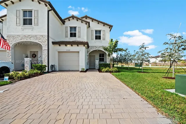 $2,700 | 2400 Southeast 29th Street, Homestead, FL 33035