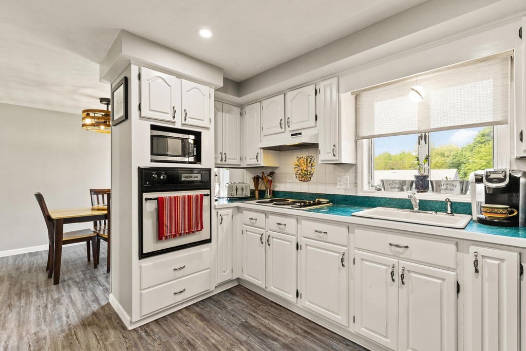 27 Reed Road Peabody, MA 01960 - Photo 8 of 16 Gallery Image 8