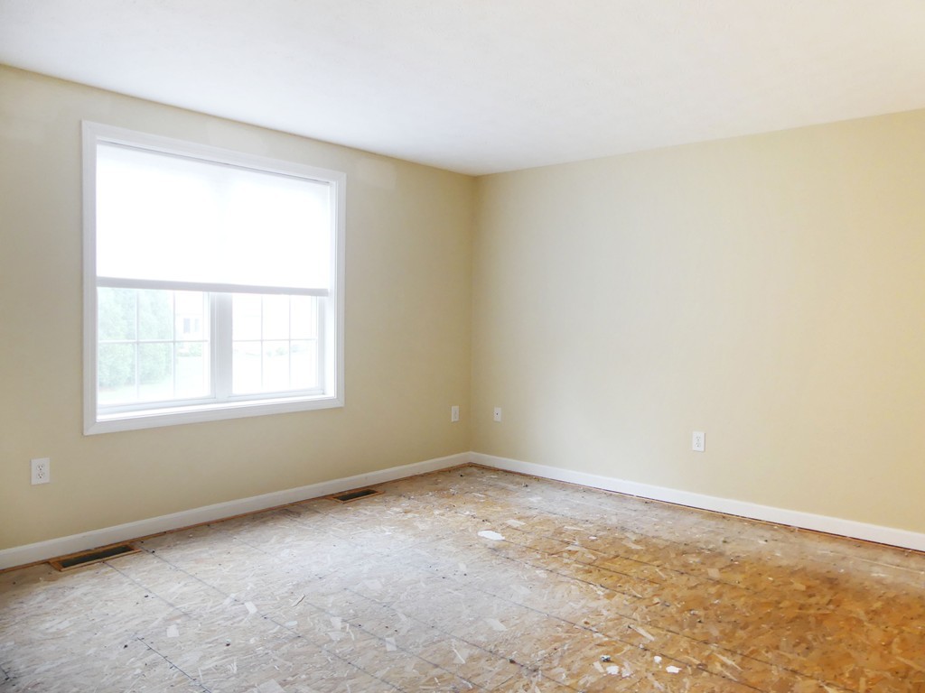 2 Thresher Road, Unit 2 Nashua, NH 03063 - Photo 11 of 24 Gallery Image 11