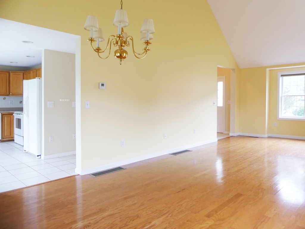 2 Thresher Road, Unit 2 Nashua, NH 03063 - Photo 4 of 24 Gallery Image 4