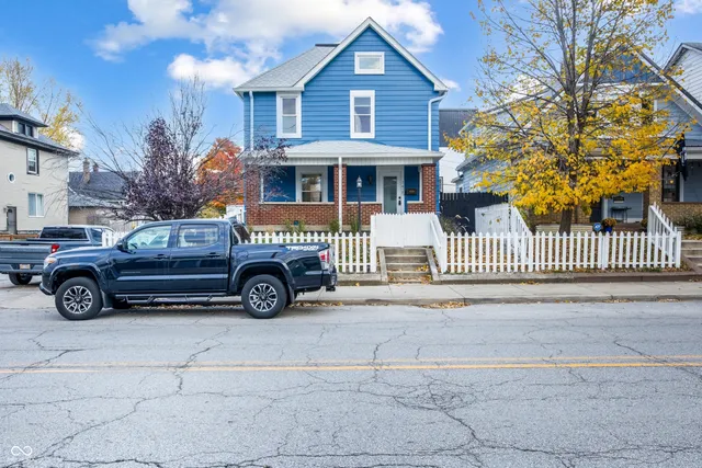 $299,000 | 1425 South East Street, Indianapolis, IN 46203