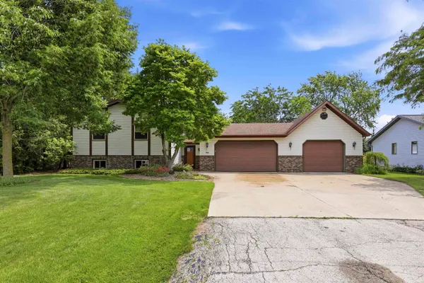 $420,000 | N334 Marion Avenue, Appleton, WI 54915