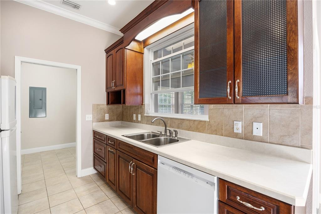 6780 Grand Central Avenue Mulberry, FL 33860 - Photo 11 of 29