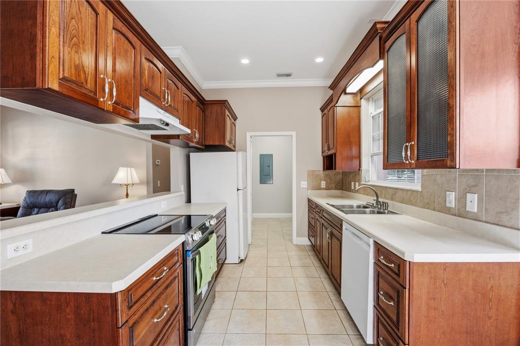 6780 Grand Central Avenue Mulberry, FL 33860 - Photo 9 of 29