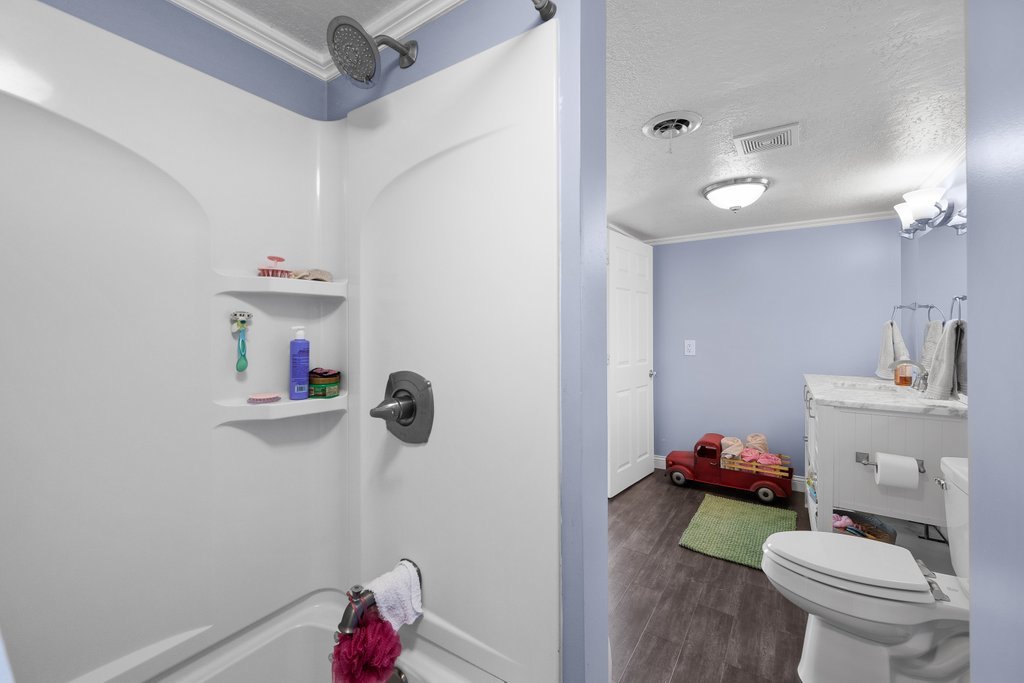 1814 Big Island Road Rock Island, IL 61201 - Photo 42 of 60