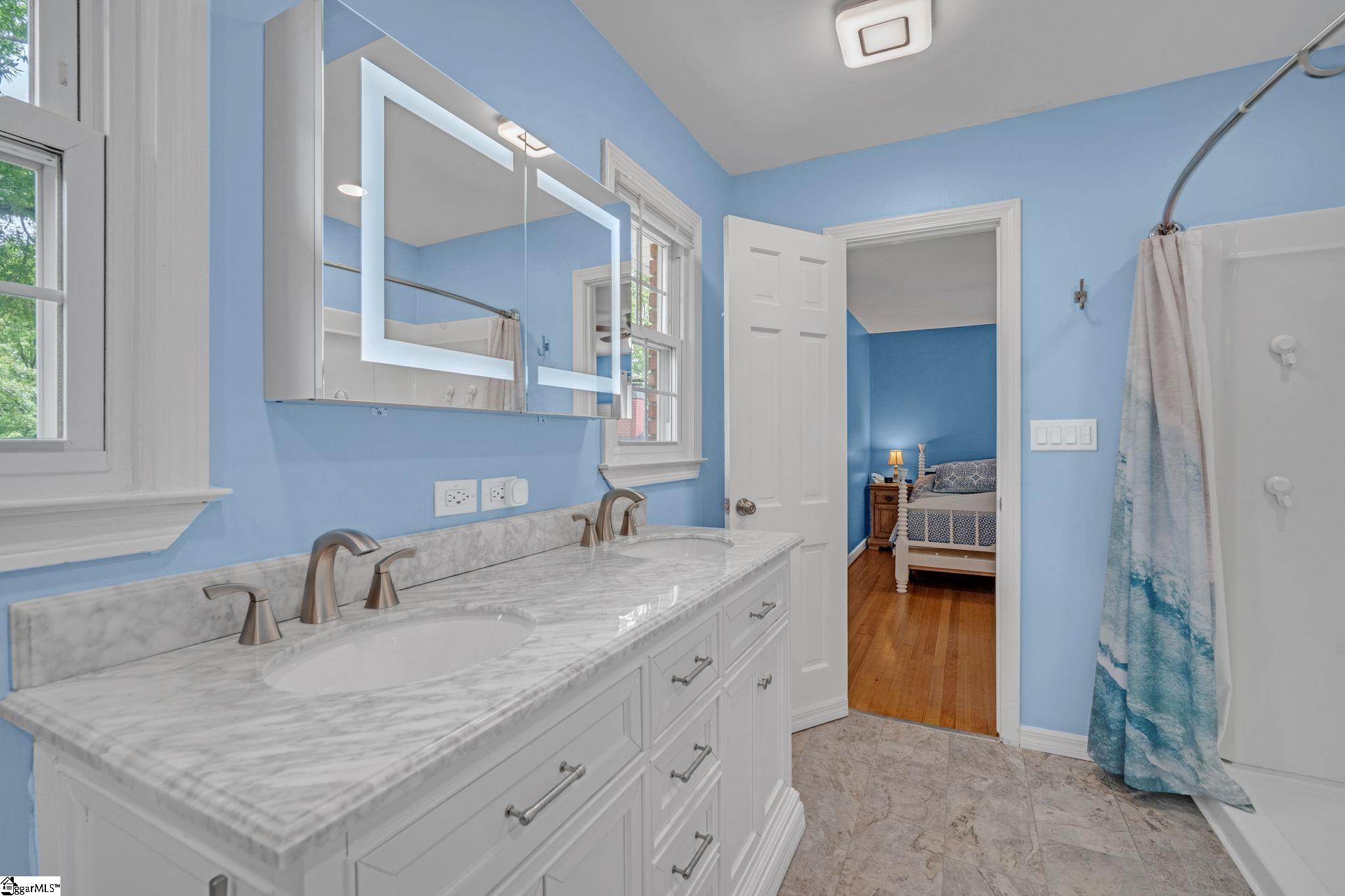 215 Edgewood Drive Mauldin, SC 29662 - Photo 17 of 32