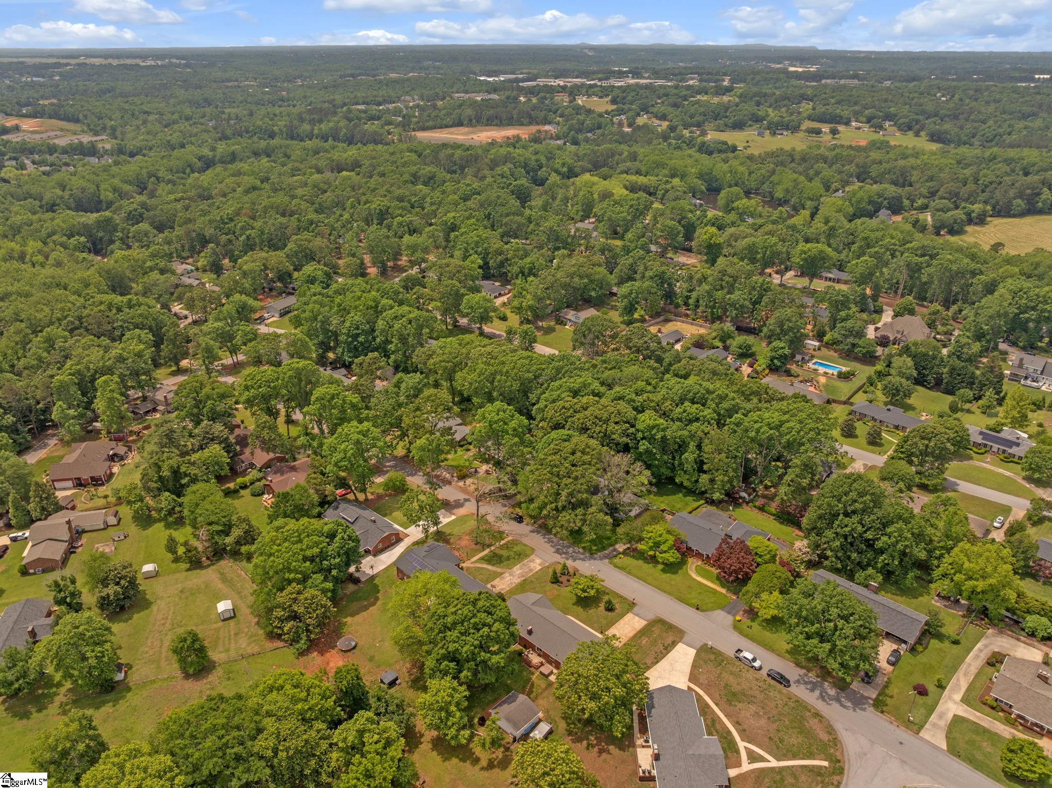 215 Edgewood Drive Mauldin, SC 29662 - Photo 29 of 32