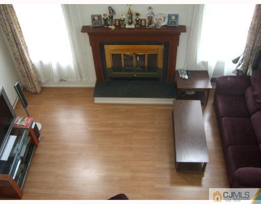 138 Edison Avenue Edison, NJ 08820 - Photo 6 of 10 Gallery Image 6
