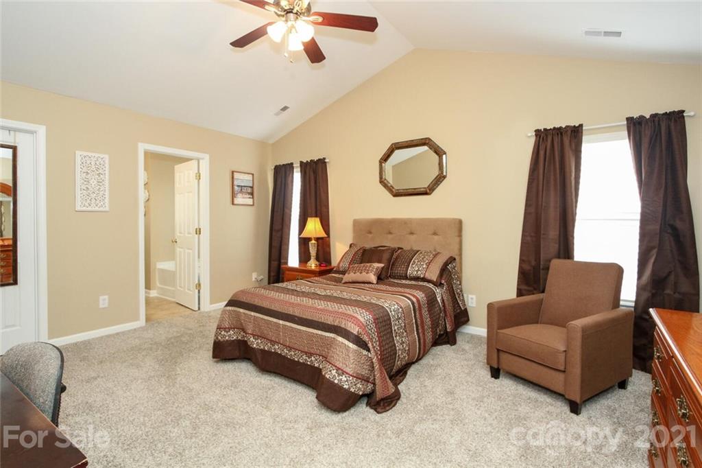 1394 Spring View Court Rock Hill, SC 29732 - Photo 14 of 23 Gallery Image 14