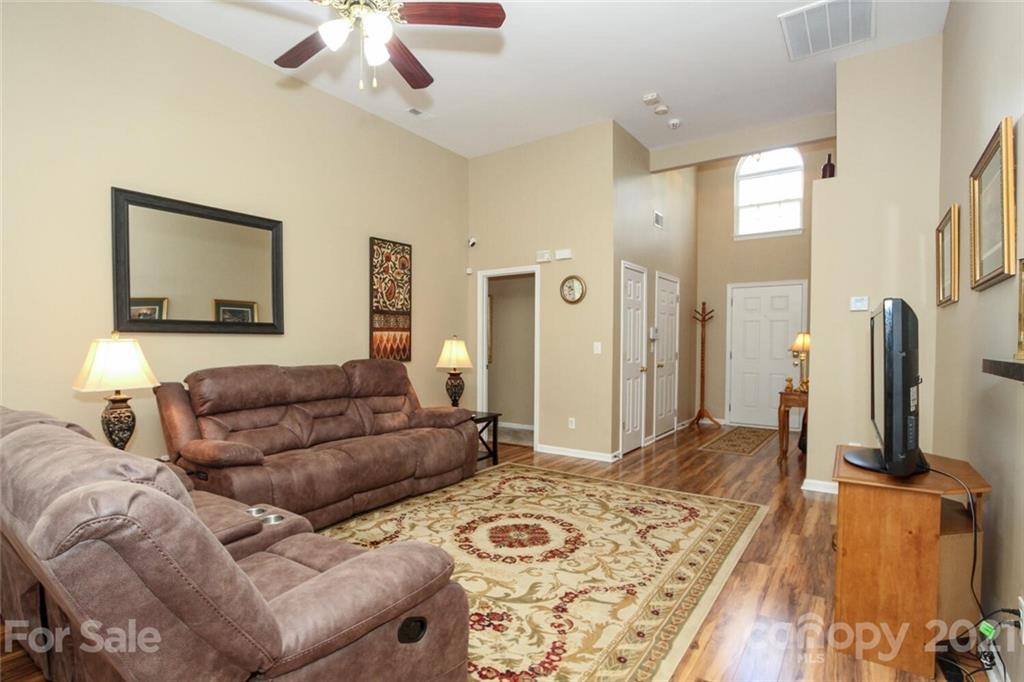 1394 Spring View Court Rock Hill, SC 29732 - Photo 6 of 23 Gallery Image 6