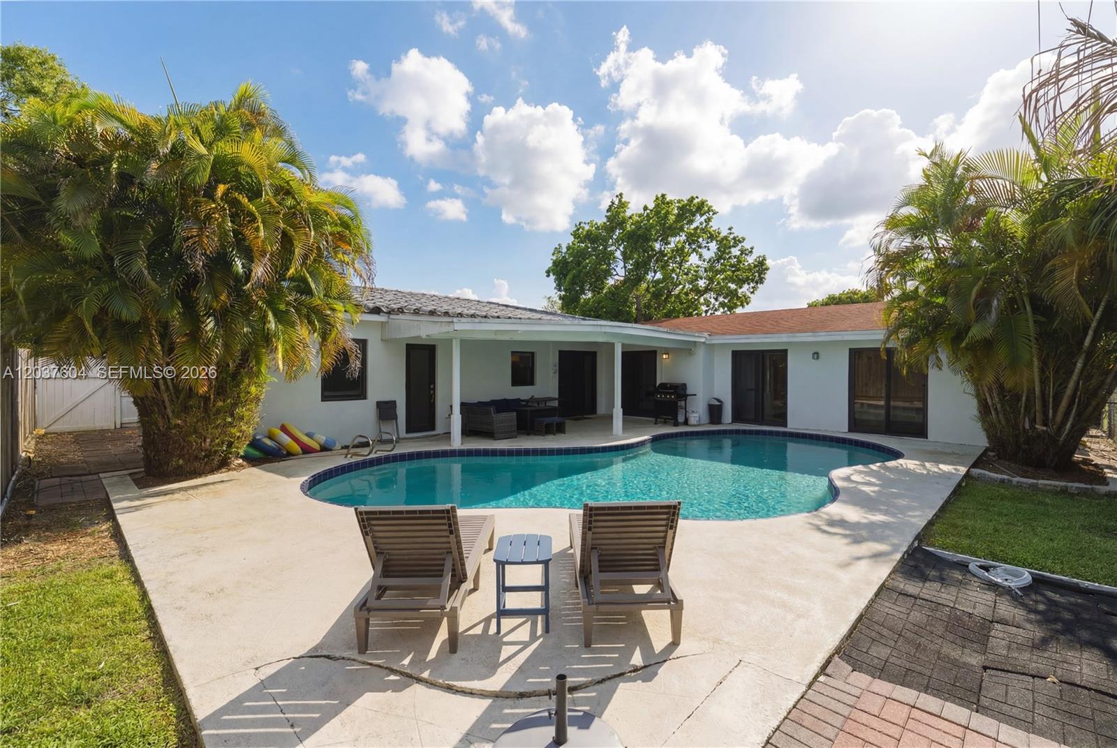 7395 Southwest 39th Street Miami, FL 33155 - Photo 40 of 48