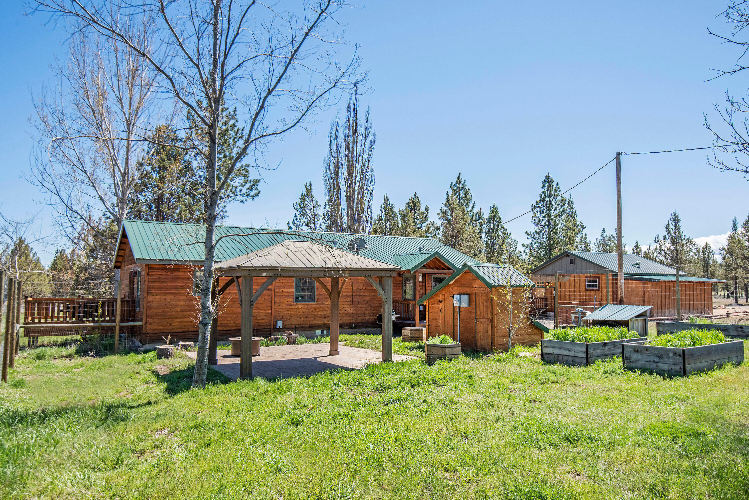 70105 Holmes Road Sisters, OR 97759 - Photo 28 of 34 70105 Holmes Rd Sisters OR-print-028-023