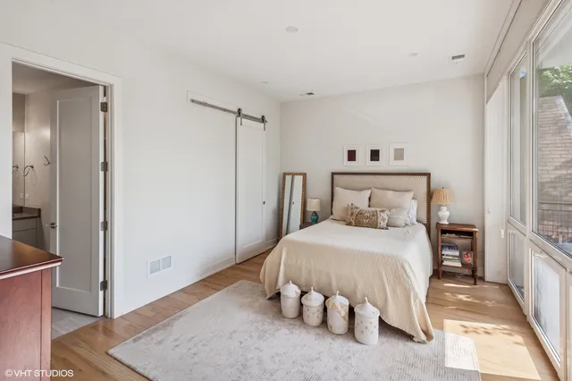 $4,000 | 1753 North Kedzie Boulevard, Unit 2, Chicago, IL 60647